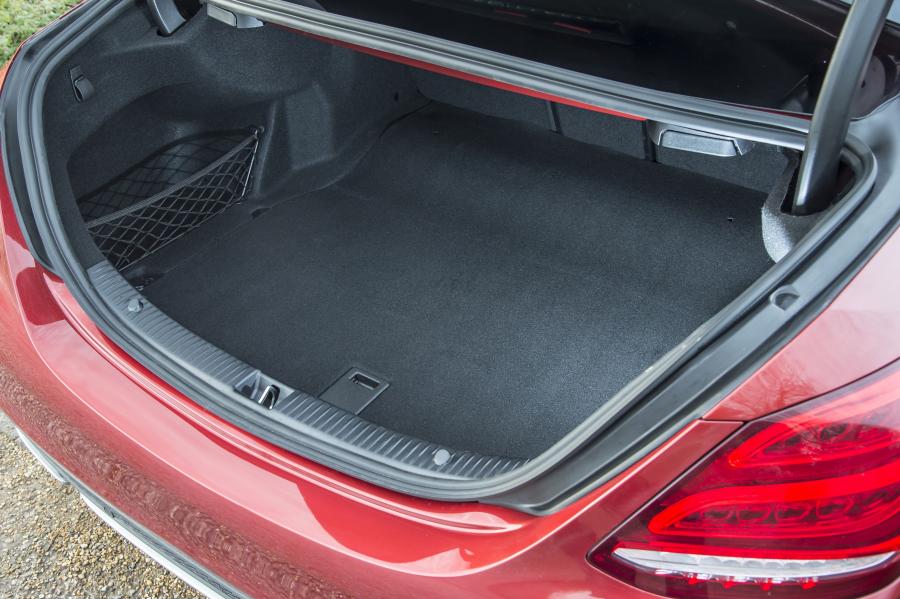 Багажник Mercedes-AMG C43 4Matic 2016 года  (UK) (фото 20 из 28)